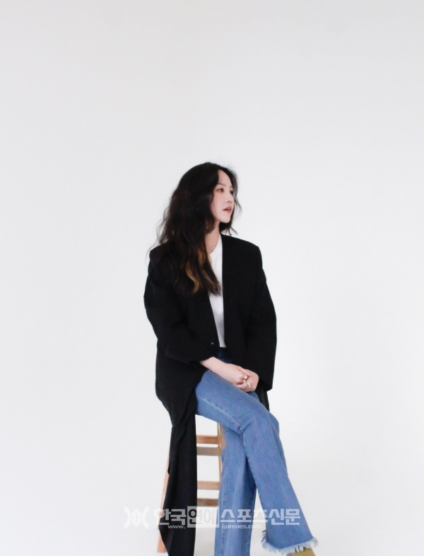 [인터뷰] 싱어송라이터 프롬(Fromm) ... “대중에게 늘 기억되는 뮤지션이 되고 싶어요”
