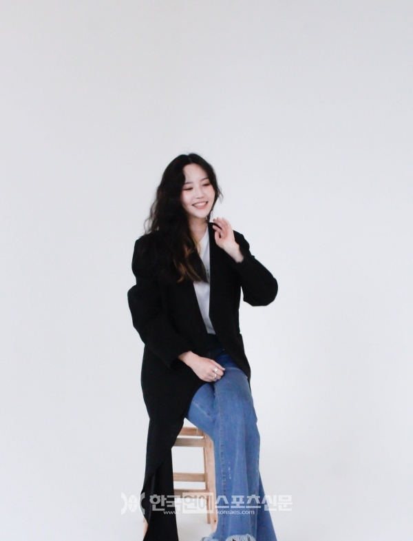 [인터뷰] 싱어송라이터 프롬(Fromm) ... “대중에게 늘 기억되는 뮤지션이 되고 싶어요”